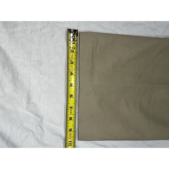 Travelsmith Women's Khaki Cargo Capri Pants Size 16 Cotton Blend Casual Outdoor - Picture 6 of 8